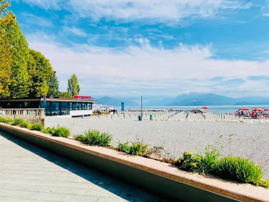 Sunshine On Garda Lake Desenzano del Garda Exterior foto